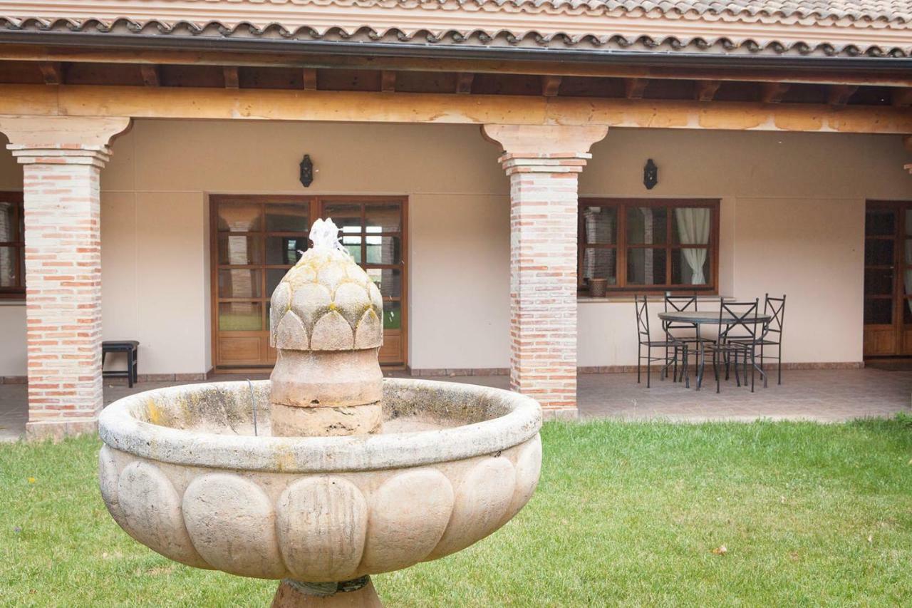 Casa Roble Guest House Almenara de Tormes Exterior photo