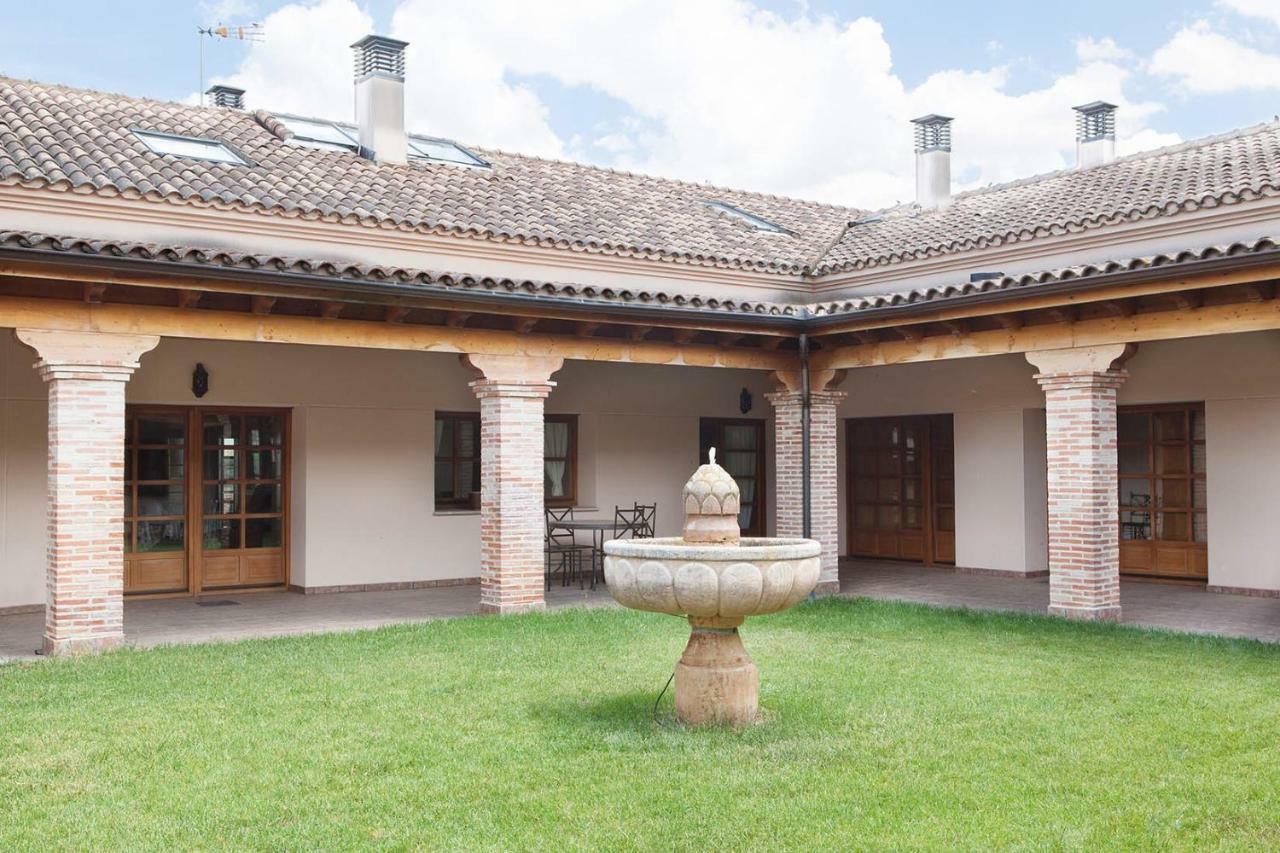 Casa Roble Guest House Almenara de Tormes Exterior photo